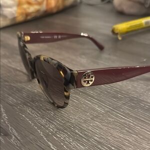 Tory Burch Brown and Red Sunglasses Chic Accessories